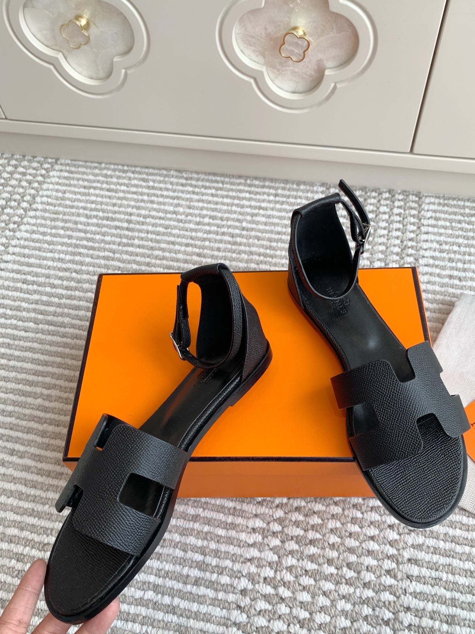 HM Santorini Sandal Black Cowhide 291382