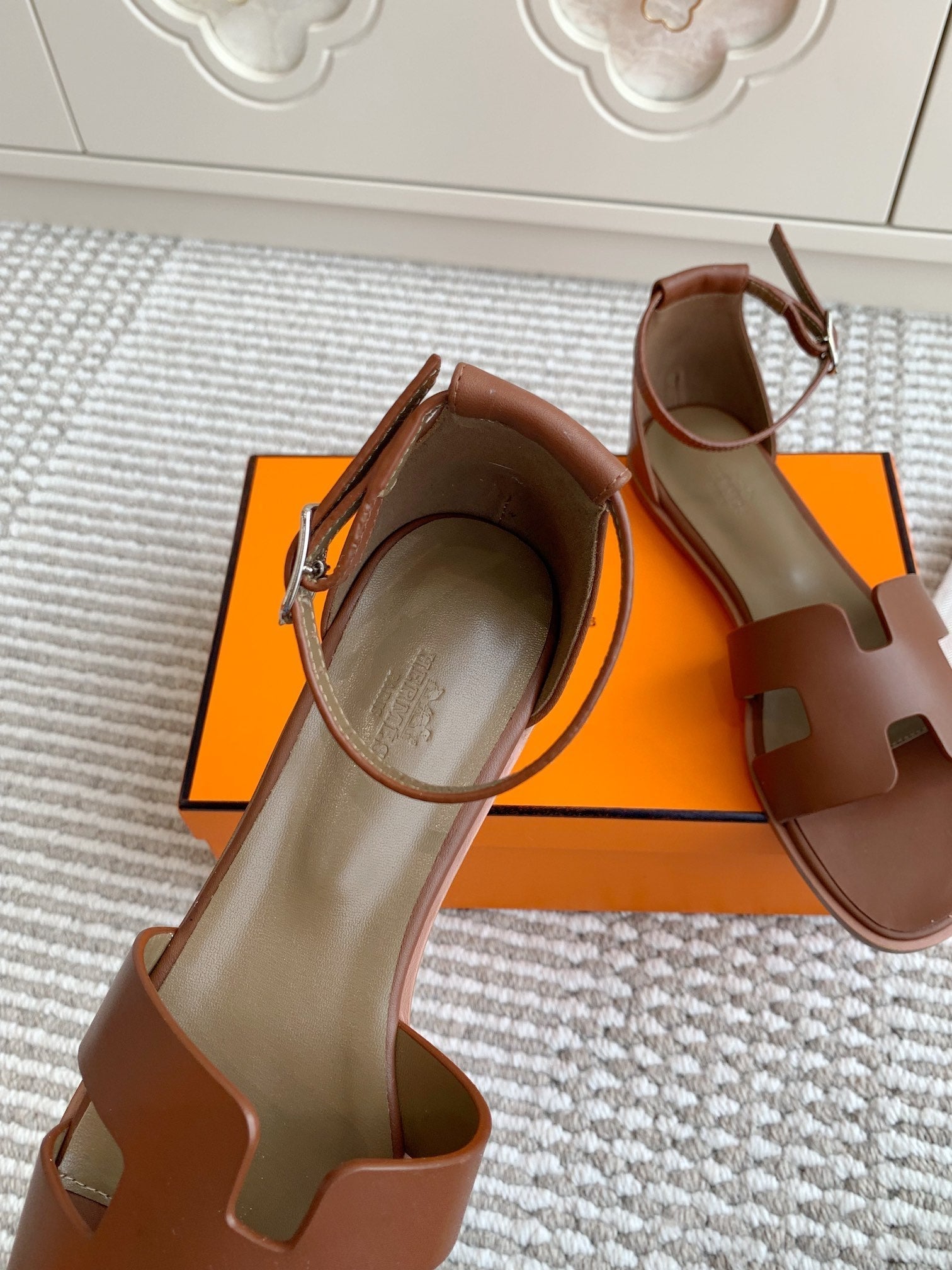 HM Santorini Sandal Etoupe Cowhide 291379