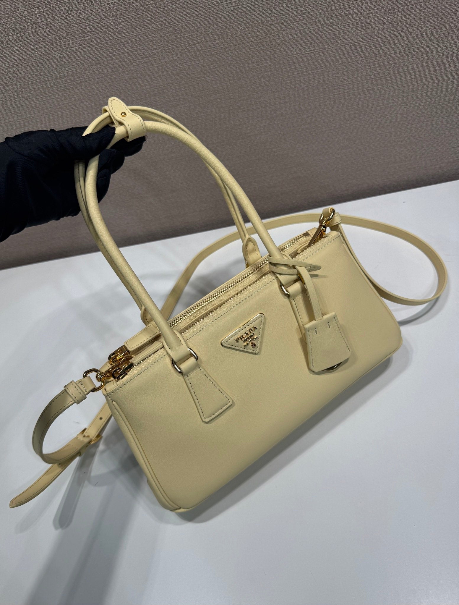PRA New killer bag light beige calfskin 340514