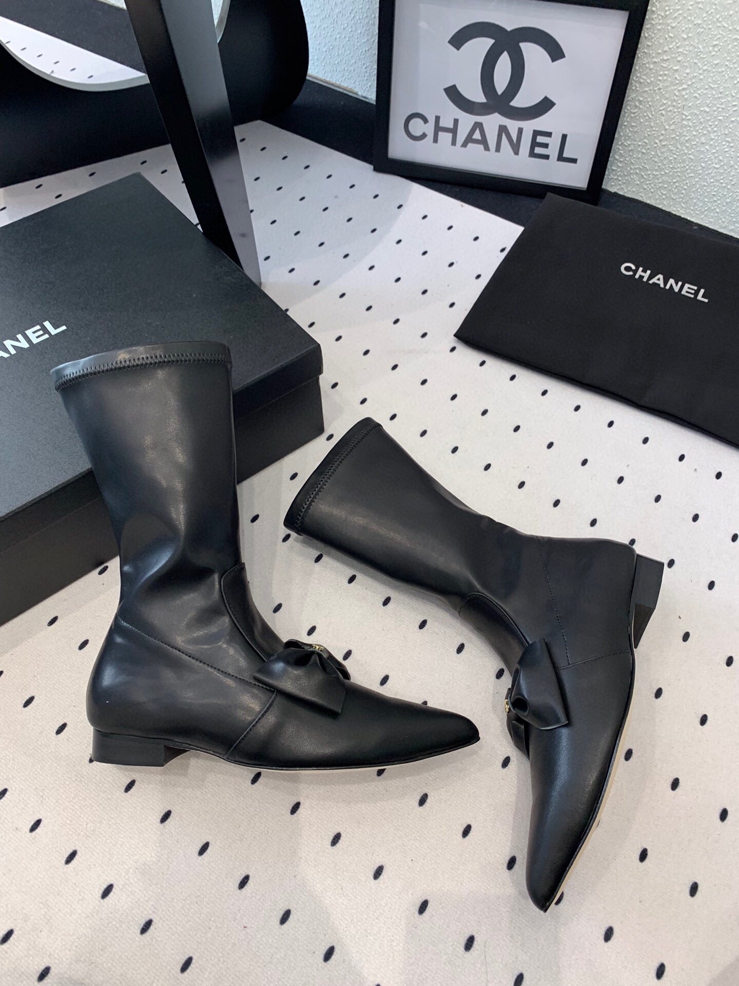 CC 25 Bow-knot Short Boot Black Sheepskin 514063