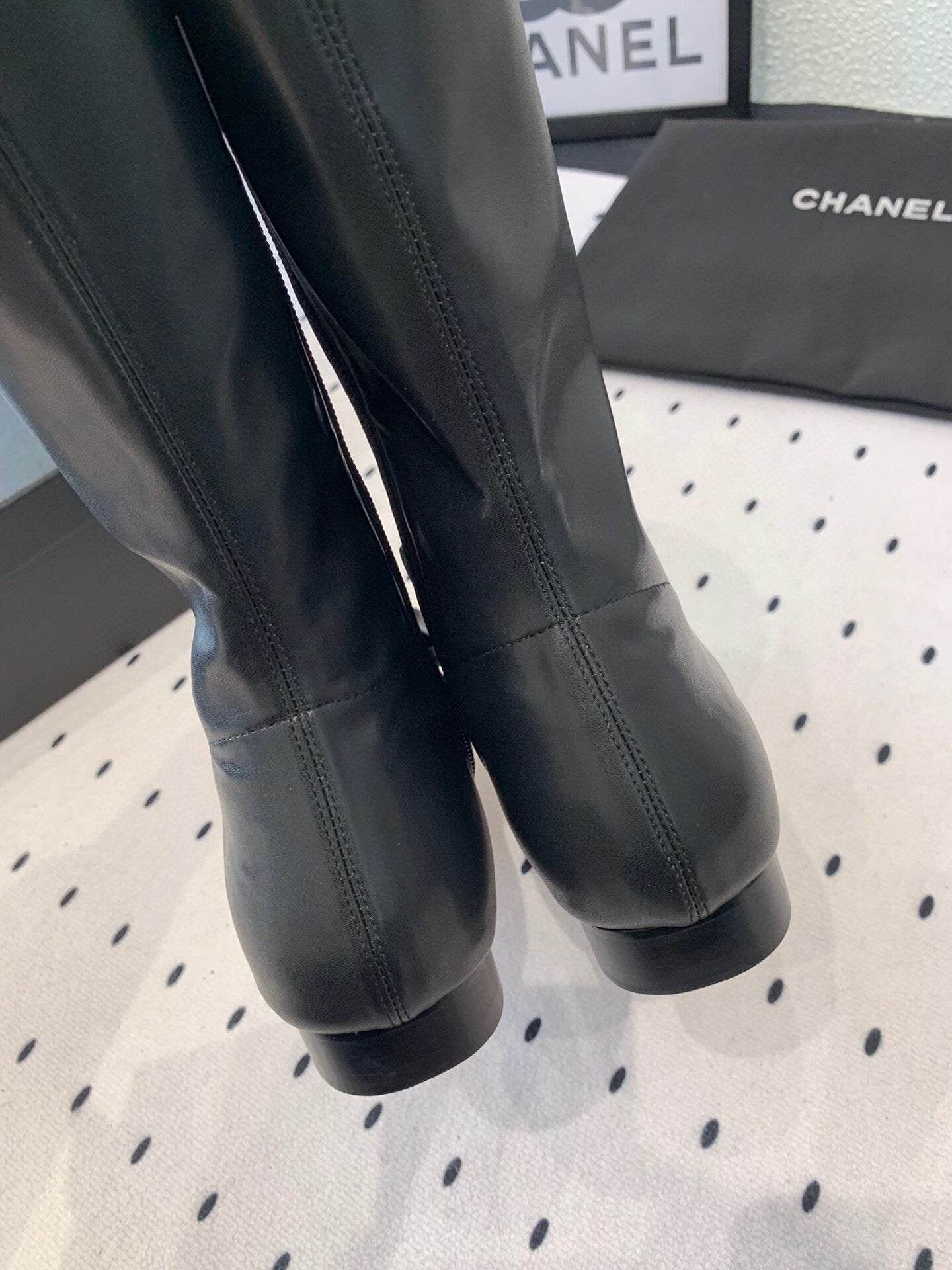 CC 25 Bow-knot Short Boot Black Sheepskin 514063