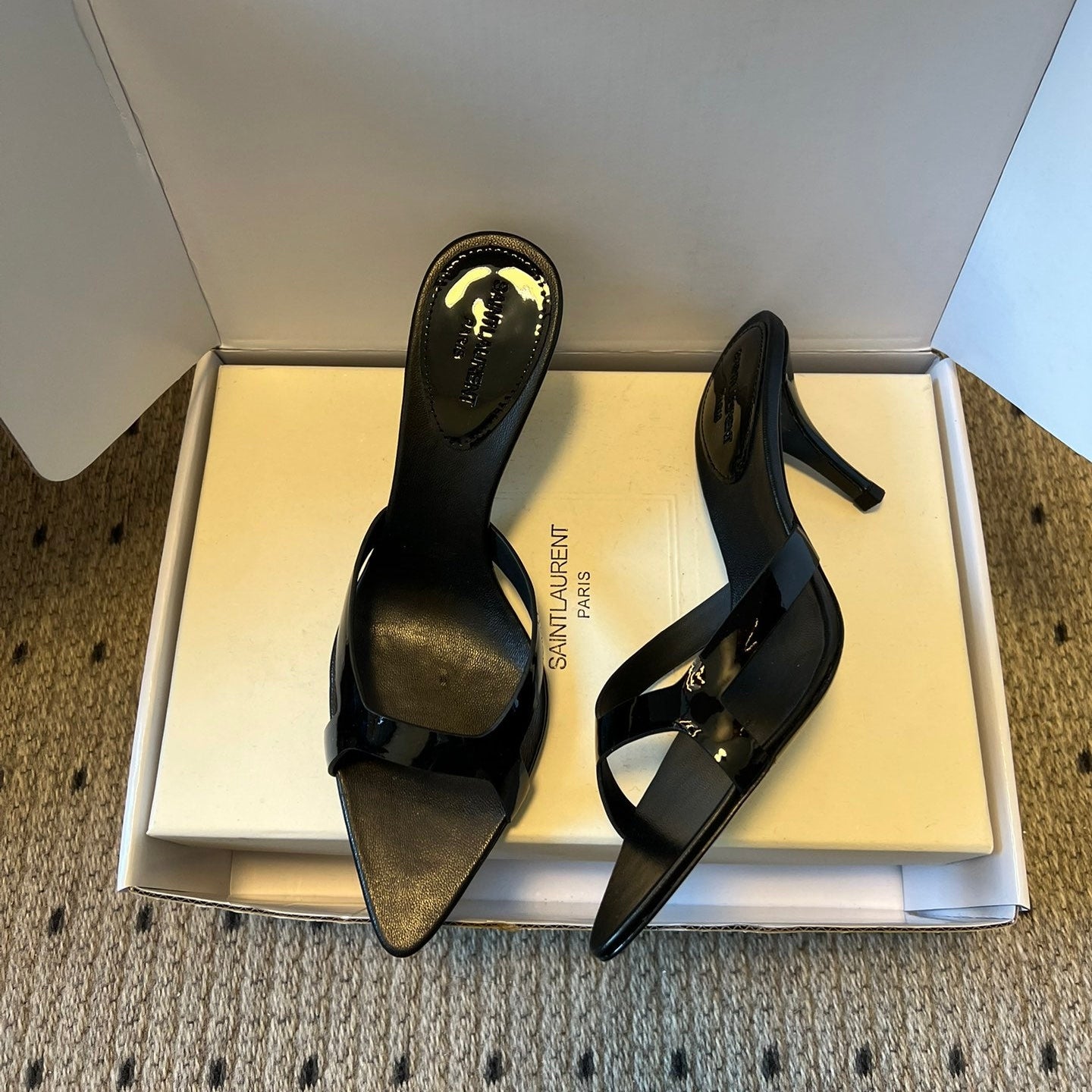 YSL 26ss High Heeled Mules 75 Black Patent Leather Cowhide 651767