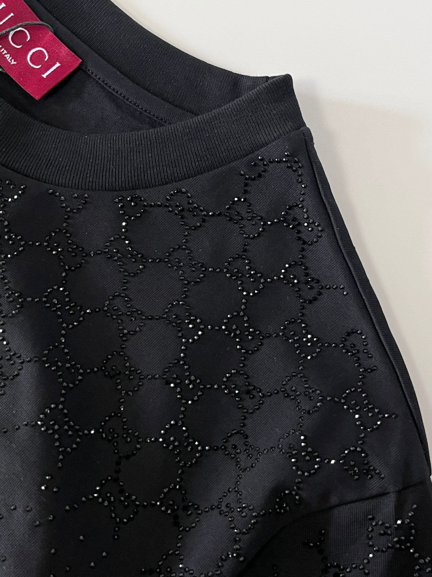 GC 2026 Men's Short-Sleeve T-Shirt Black Rhinestone Cotton 697271