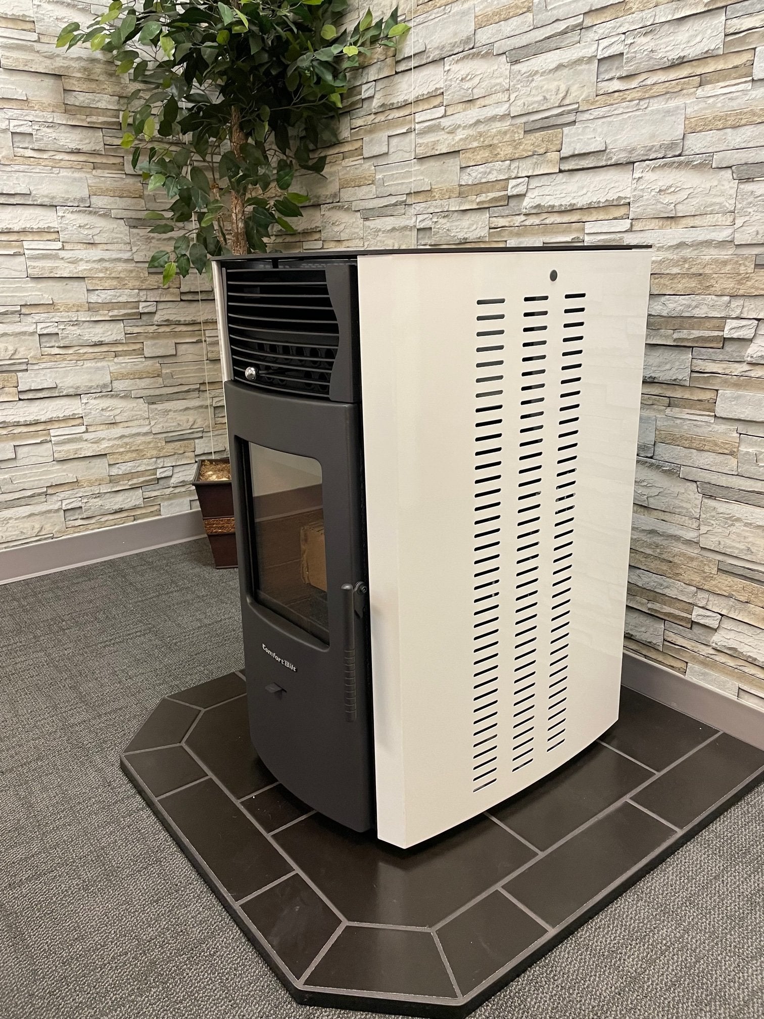 ComfortBilt HP50S Pellet Stove