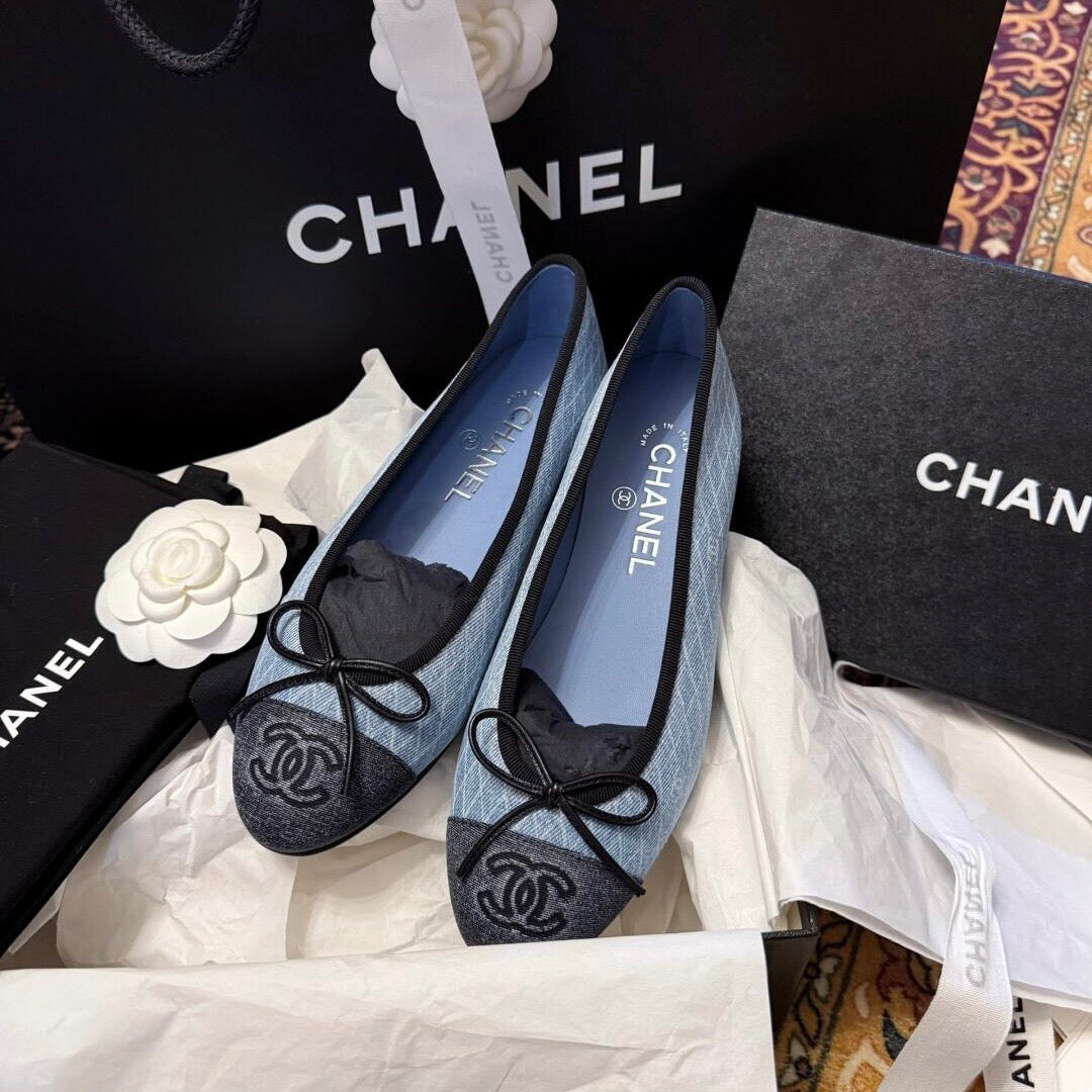 CC 25 Ballet Flat Denim White Quilted