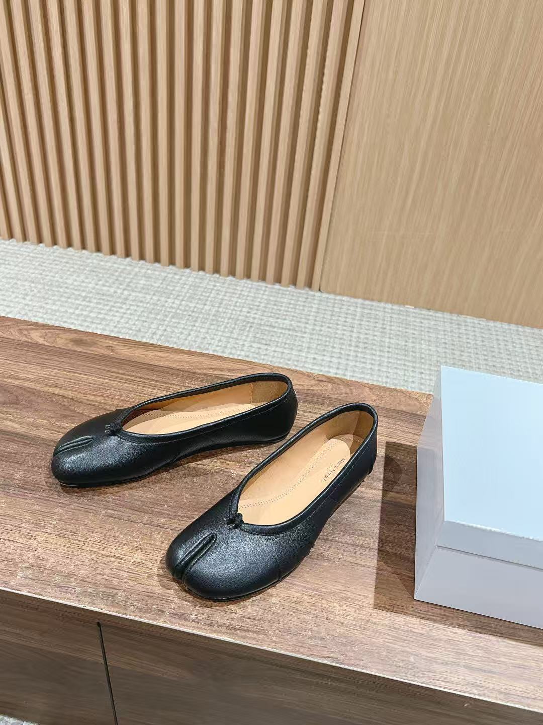Flat Ballet Black Leather