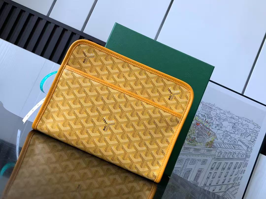 Goya Clutches