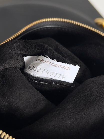MEDIUM SOLSTICE 44 BLACK LAMBSKIN 74025