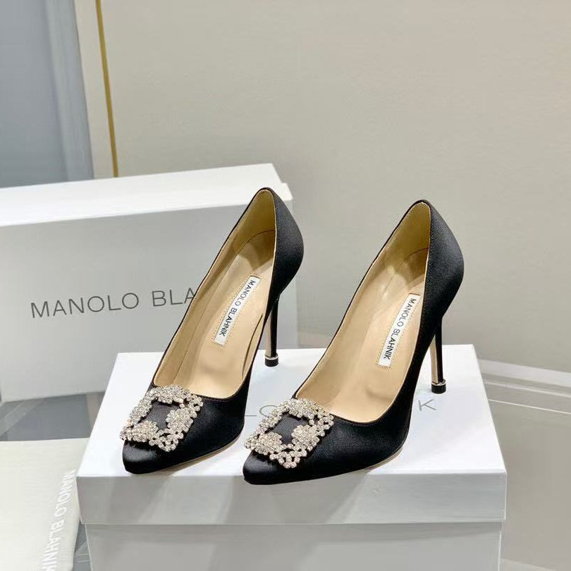 Manolo Diamond Buckle Pumps 10cm black  Silk