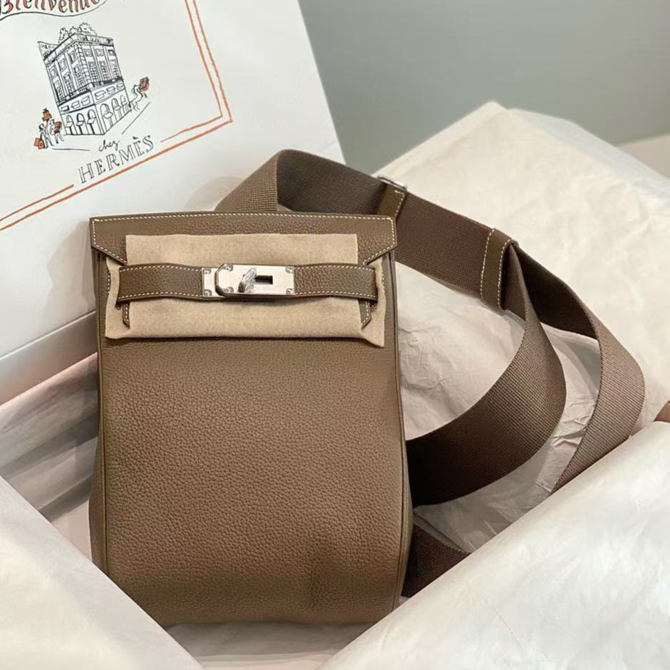 HM Hac a Dos GM Backpack Etoupe Togo Calfskin