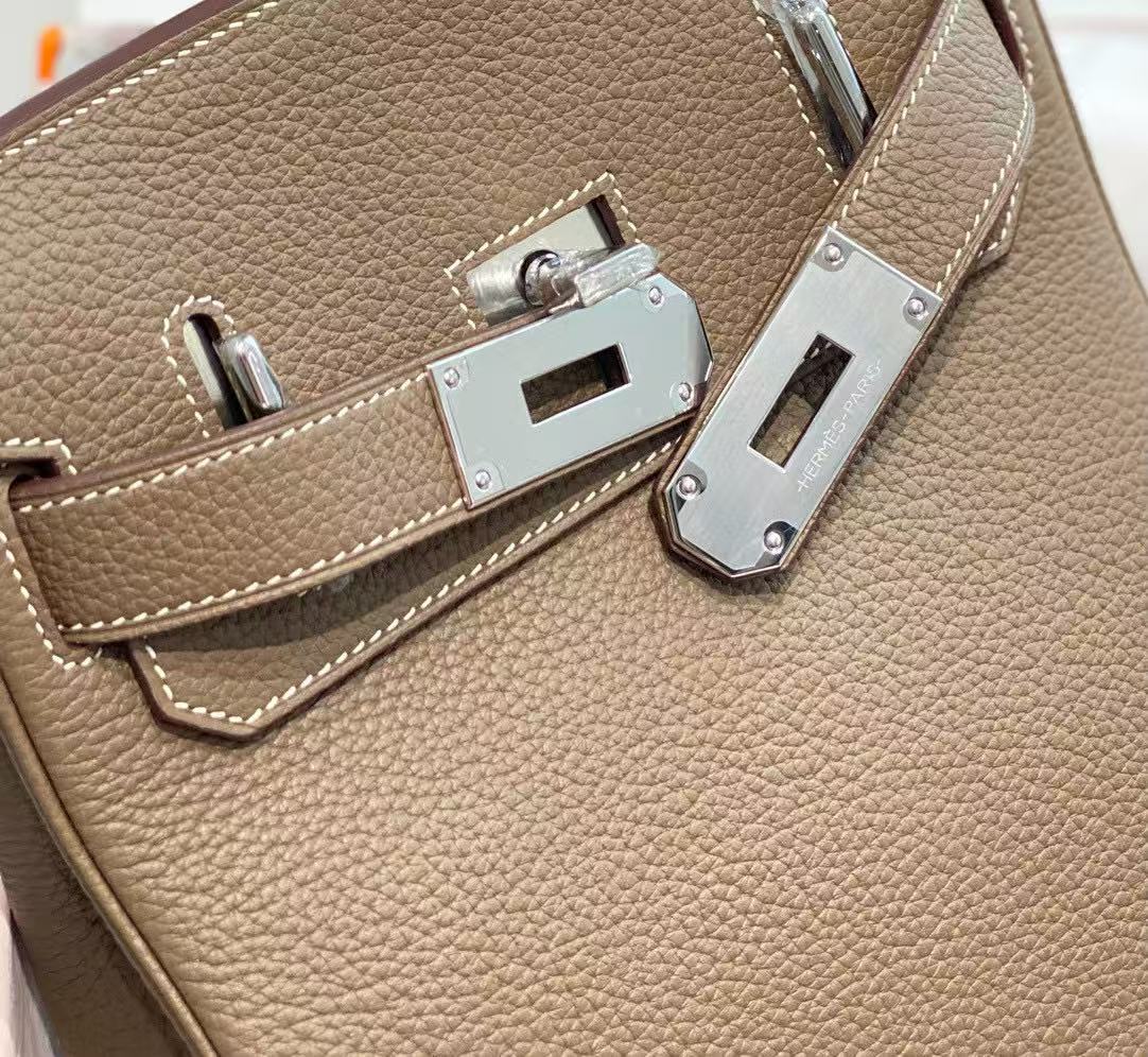 HM Hac a Dos GM Backpack Etoupe Togo Calfskin