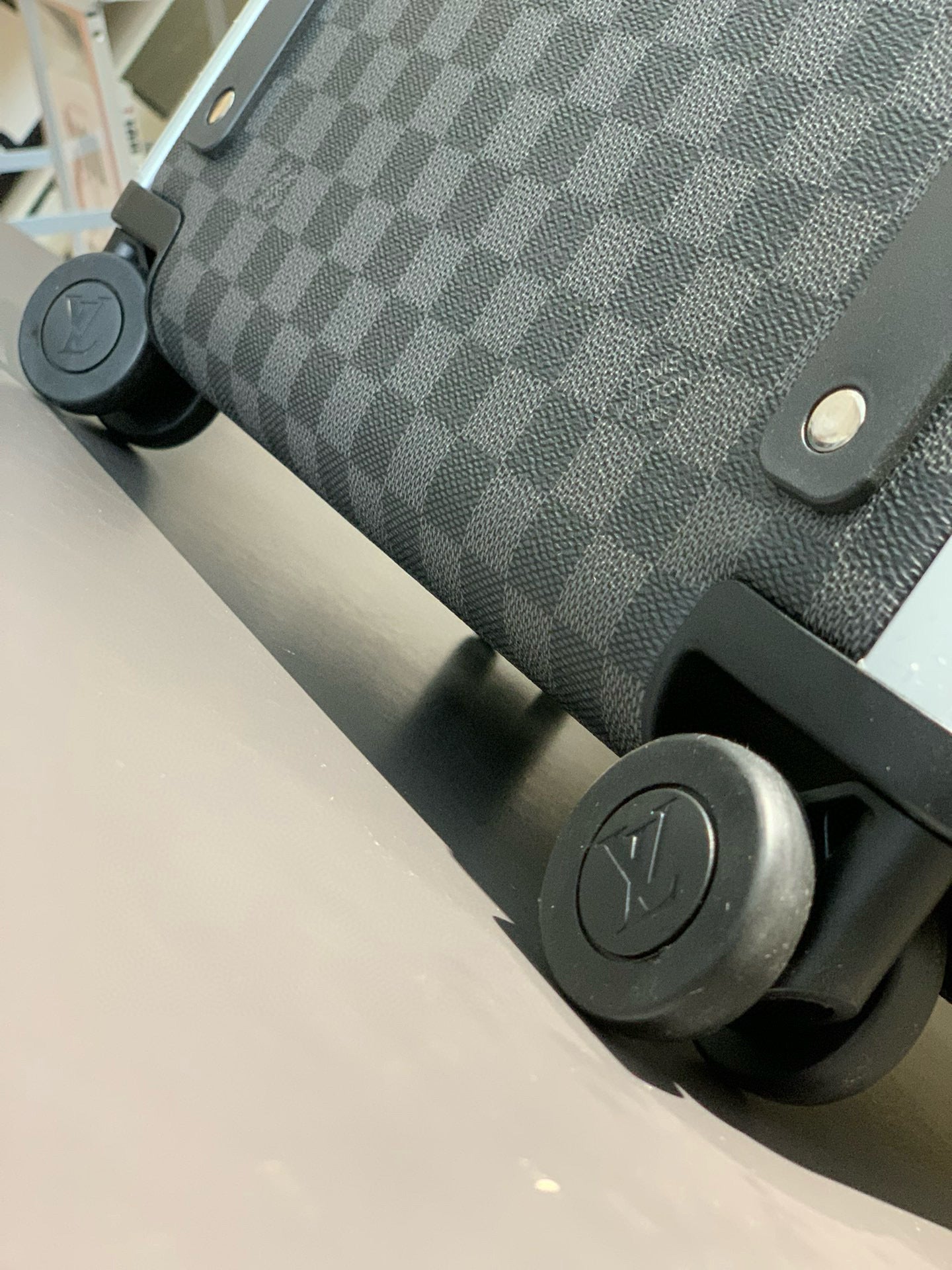 Louis Vuitton Horizon 55 Suicase Gray Black Leather
