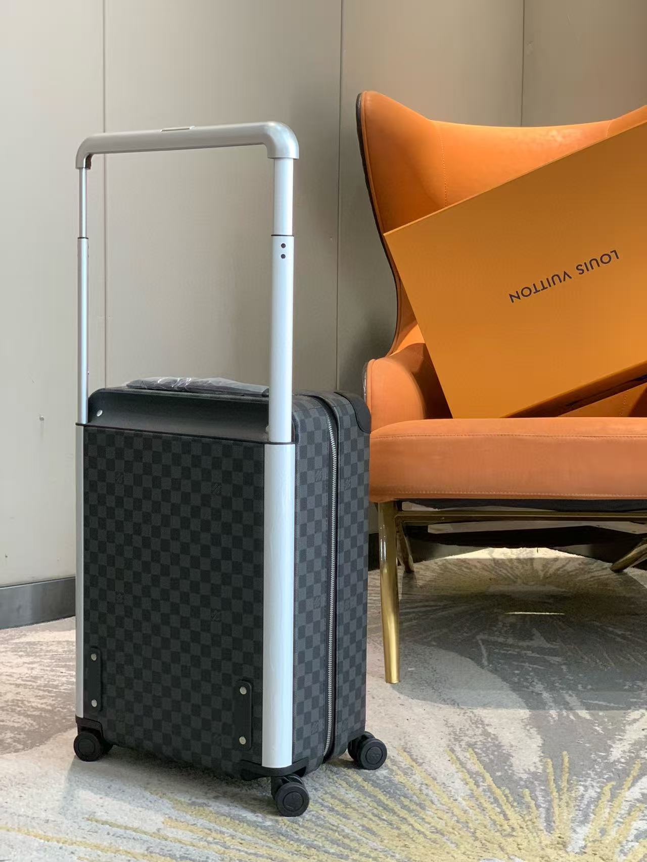 Louis Vuitton Horizon 55 Suicase Gray Black Leather