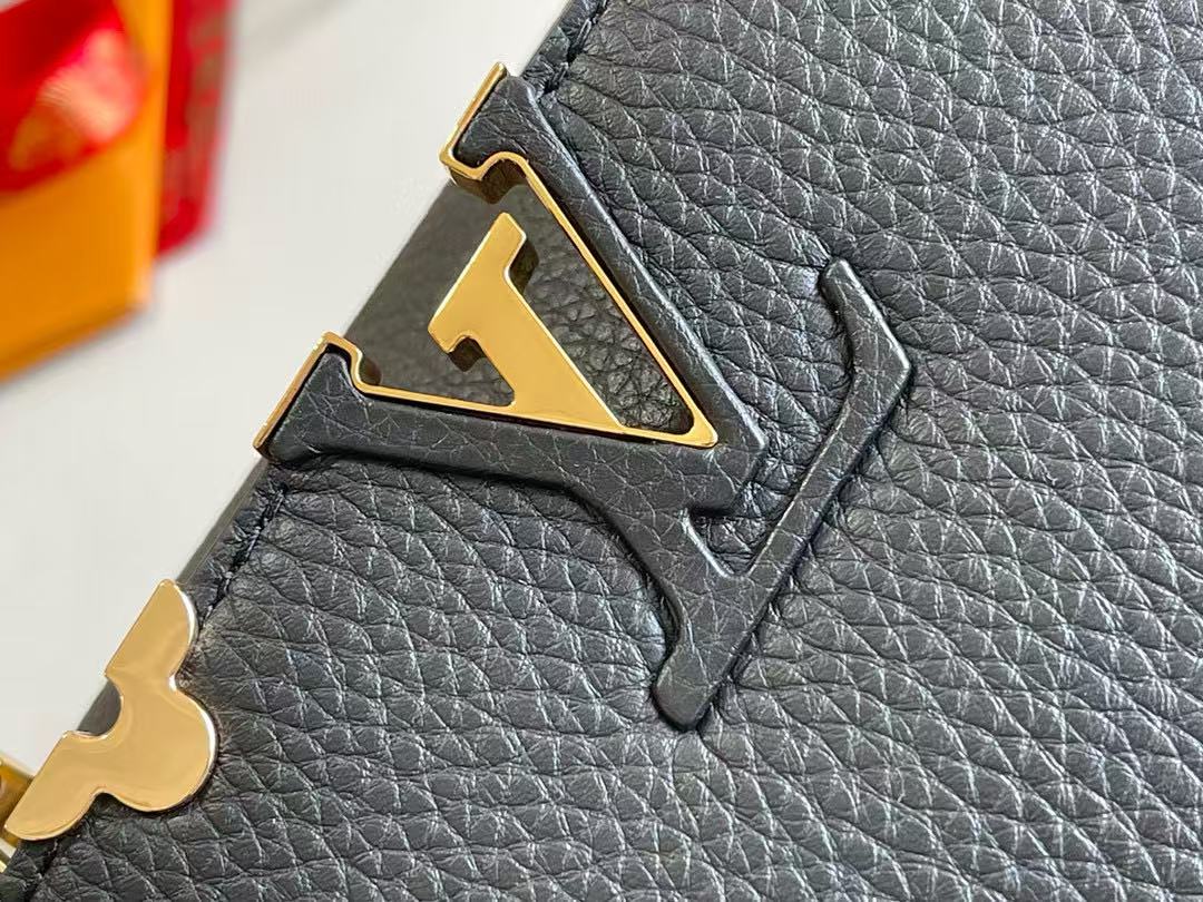 LV Capucines Hanbag Black Gold Cowhide