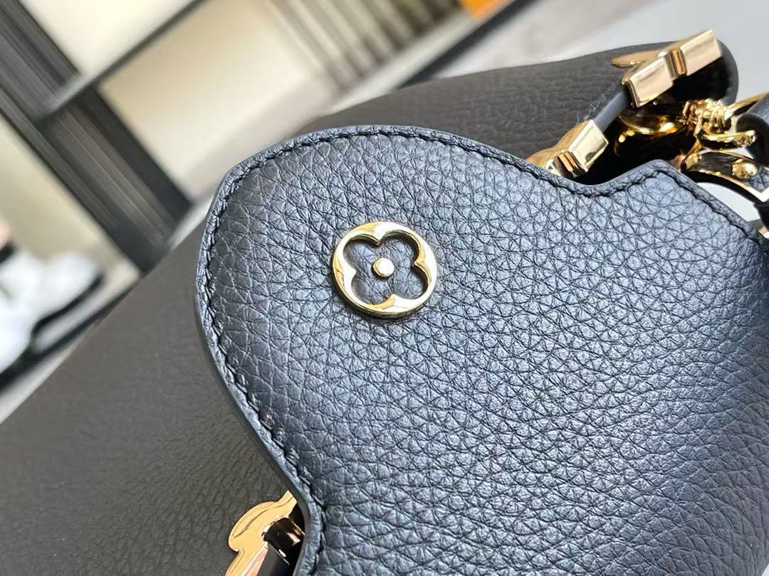 LV Capucines Hanbag Black Gold Cowhide