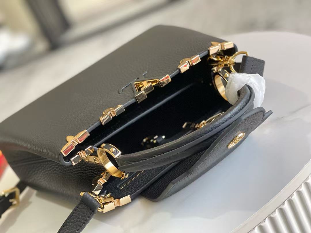 LV Capucines Hanbag Black Gold Cowhide
