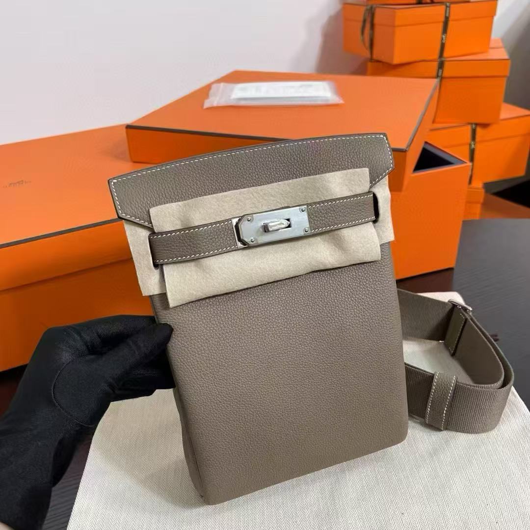 HM 25 Hac a Dos PM Bag Etoupe Silver Togo Leather