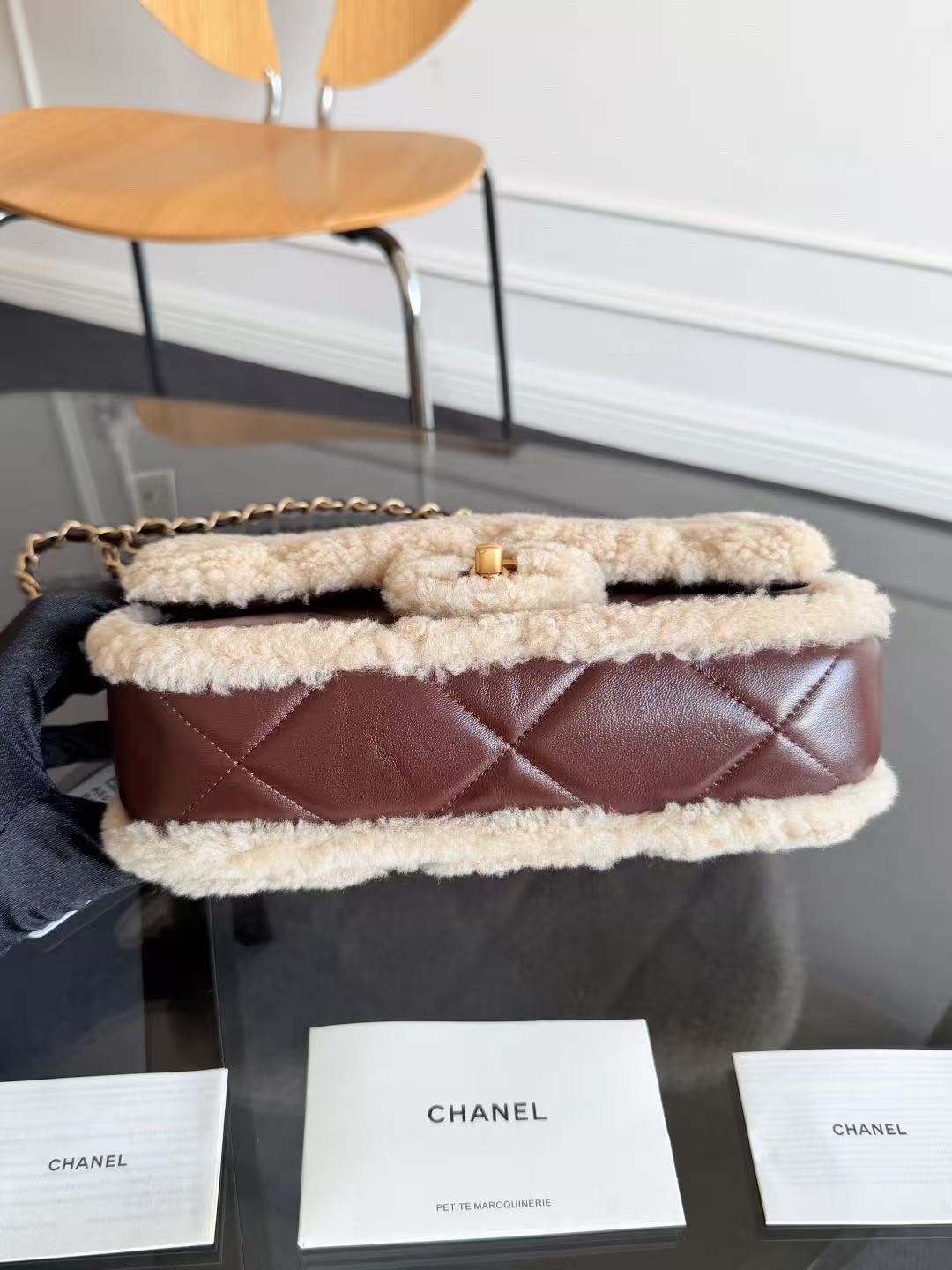 CC 2025 Flap Bag 23.5cm Beige Dark Burgundy Sherling Lambskin Gold Hardware
