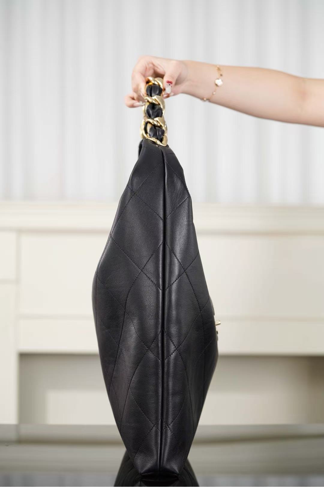 CC 2025 Bag 53cm Black Gold Calfskin 300852 Best Version