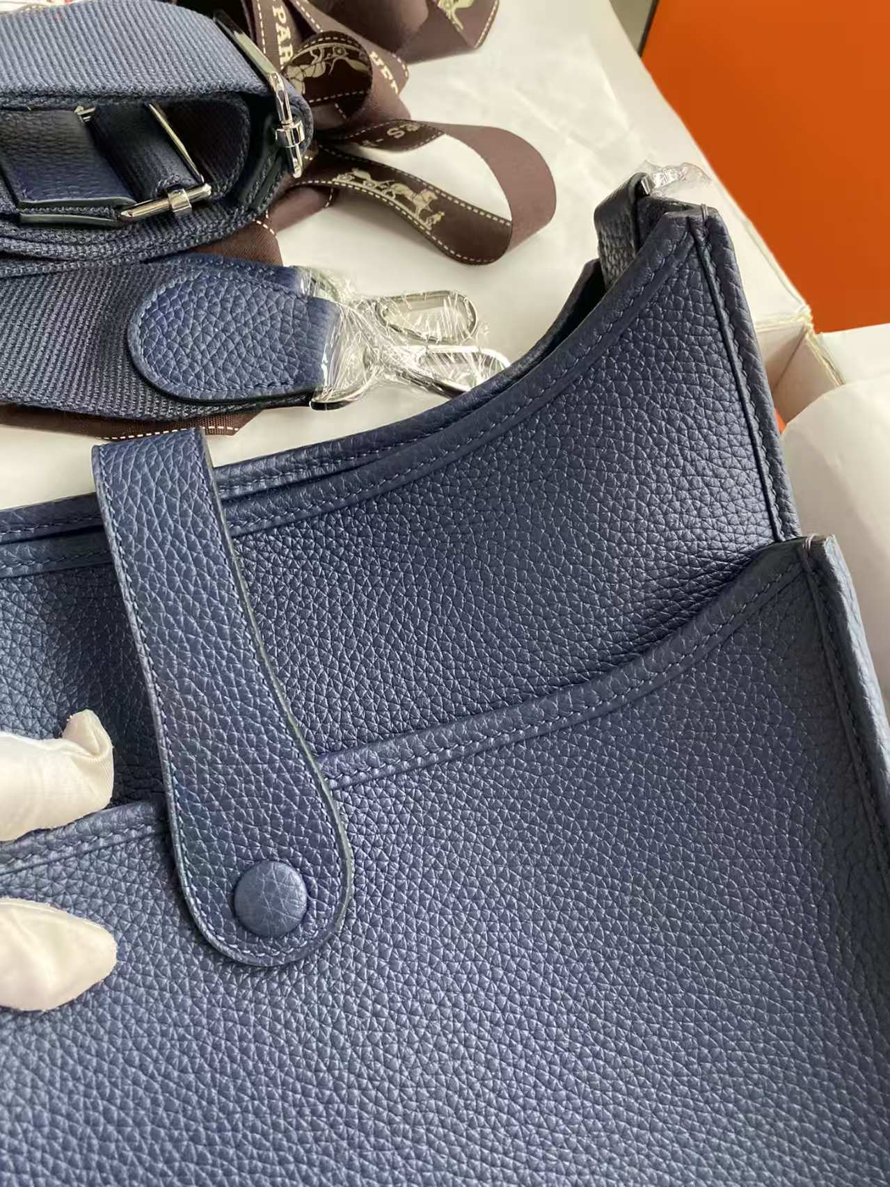 Evelyne 29cm Togo Shw