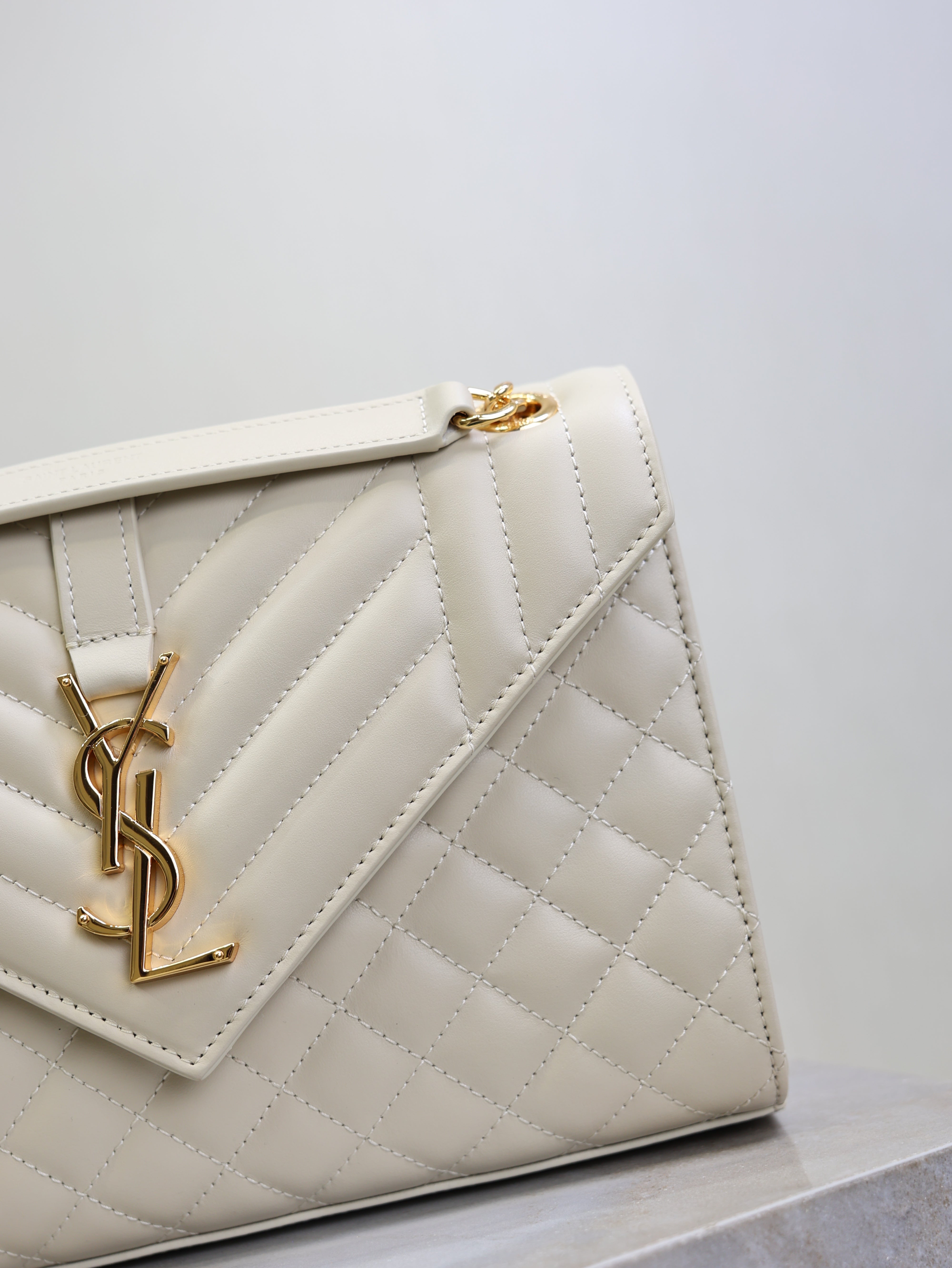 YSL 2026 Envelope In Quilted Grain De Poudre White Embossed Leather
