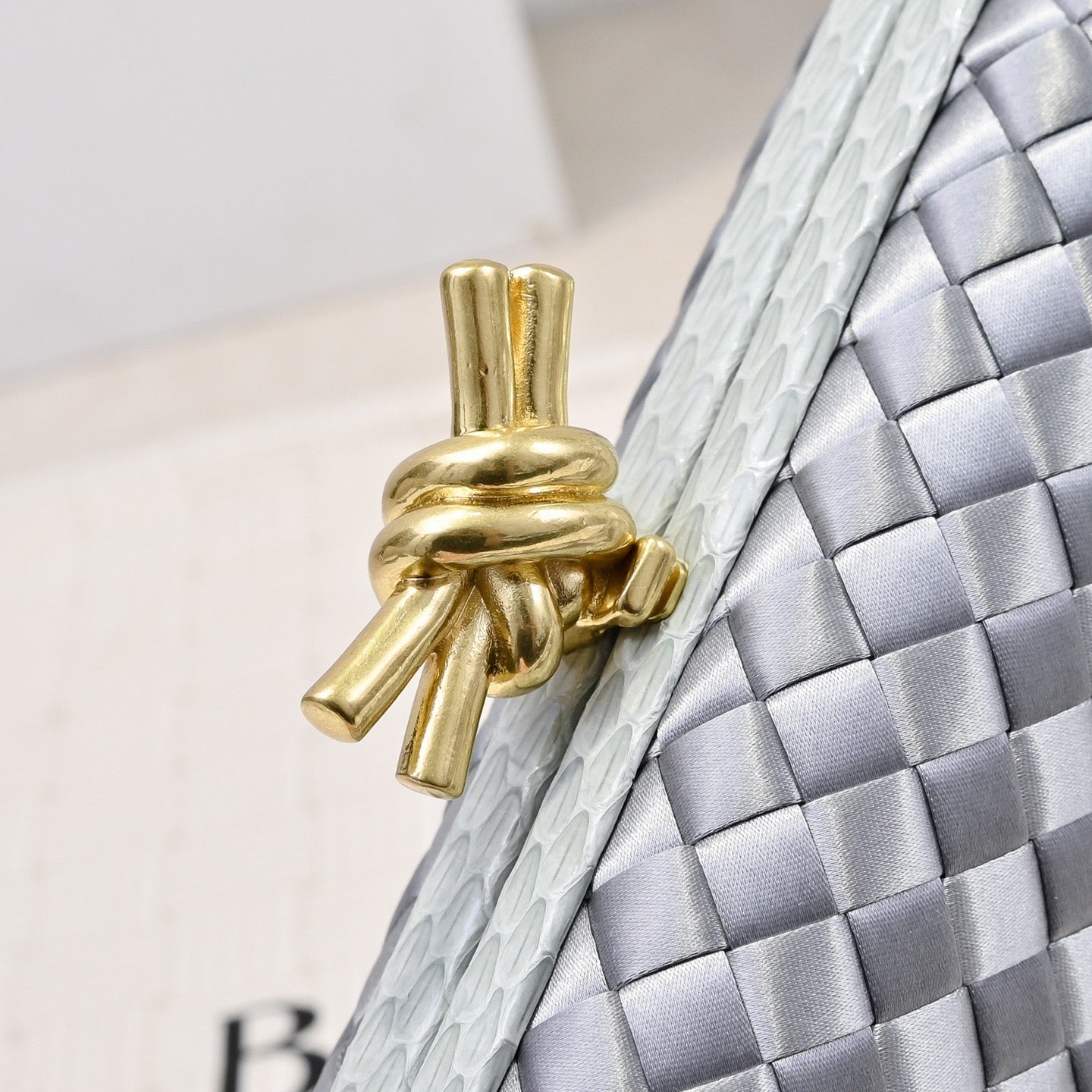 Bottega Veneta 2026 Knot Clutch 20cm Silver Gold Woven Leather