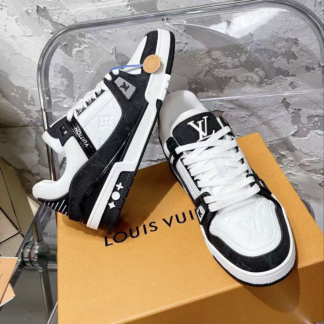 LV 26ss Trainer Sneakers White Black Cowhide Monogram