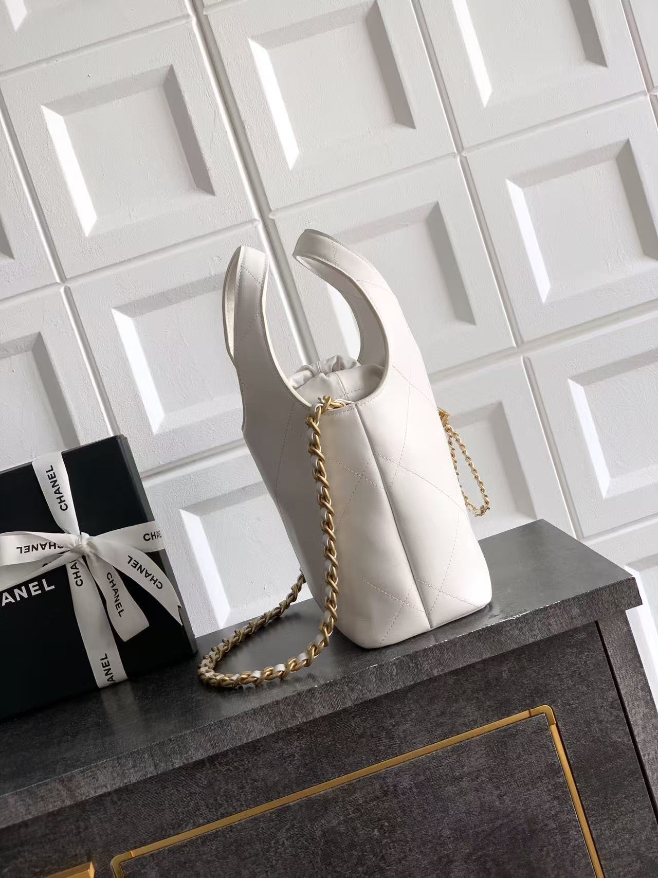 Chanel 2026 Small Shopping Bag 22cm White Calfskin