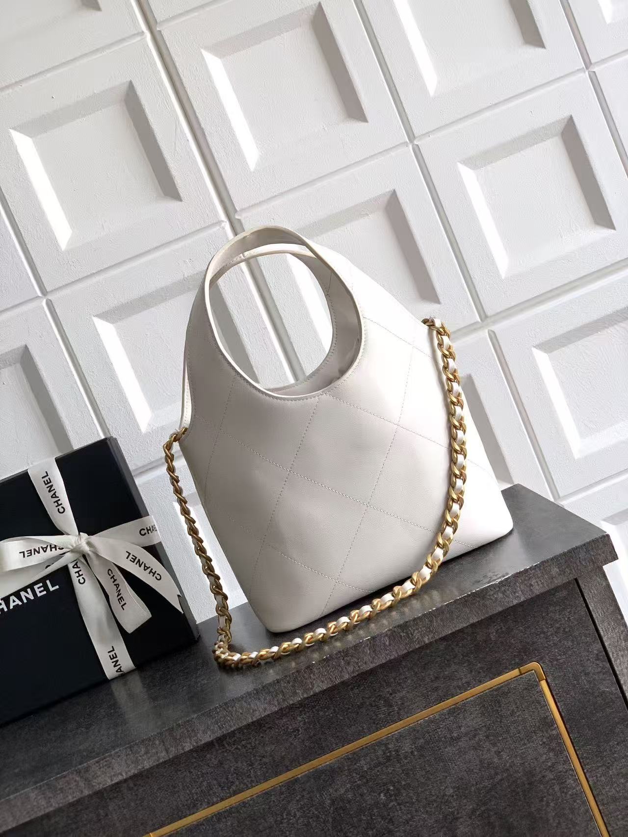 Chanel 2026 Small Shopping Bag 22cm White Calfskin