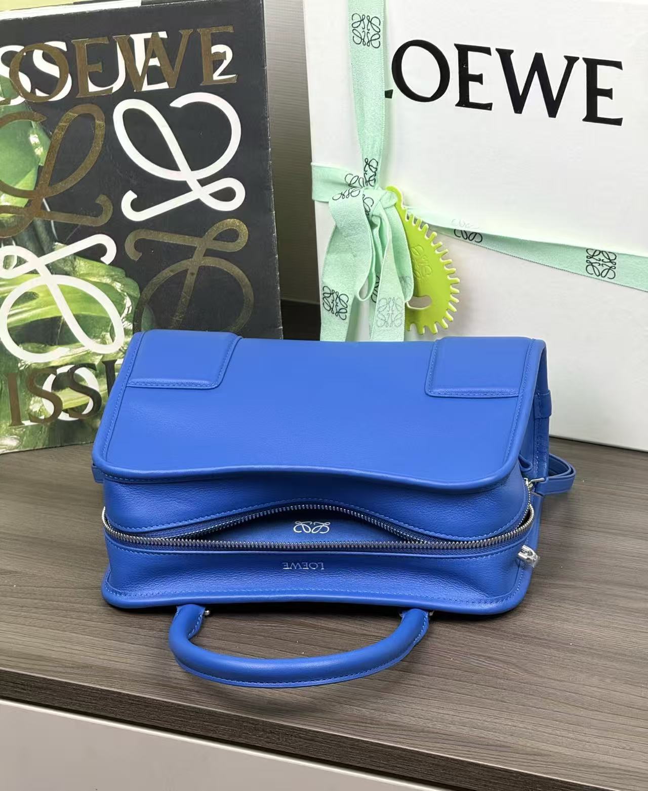 Loewe Amazona 180 Bag 24.5cm Blue Calfskin