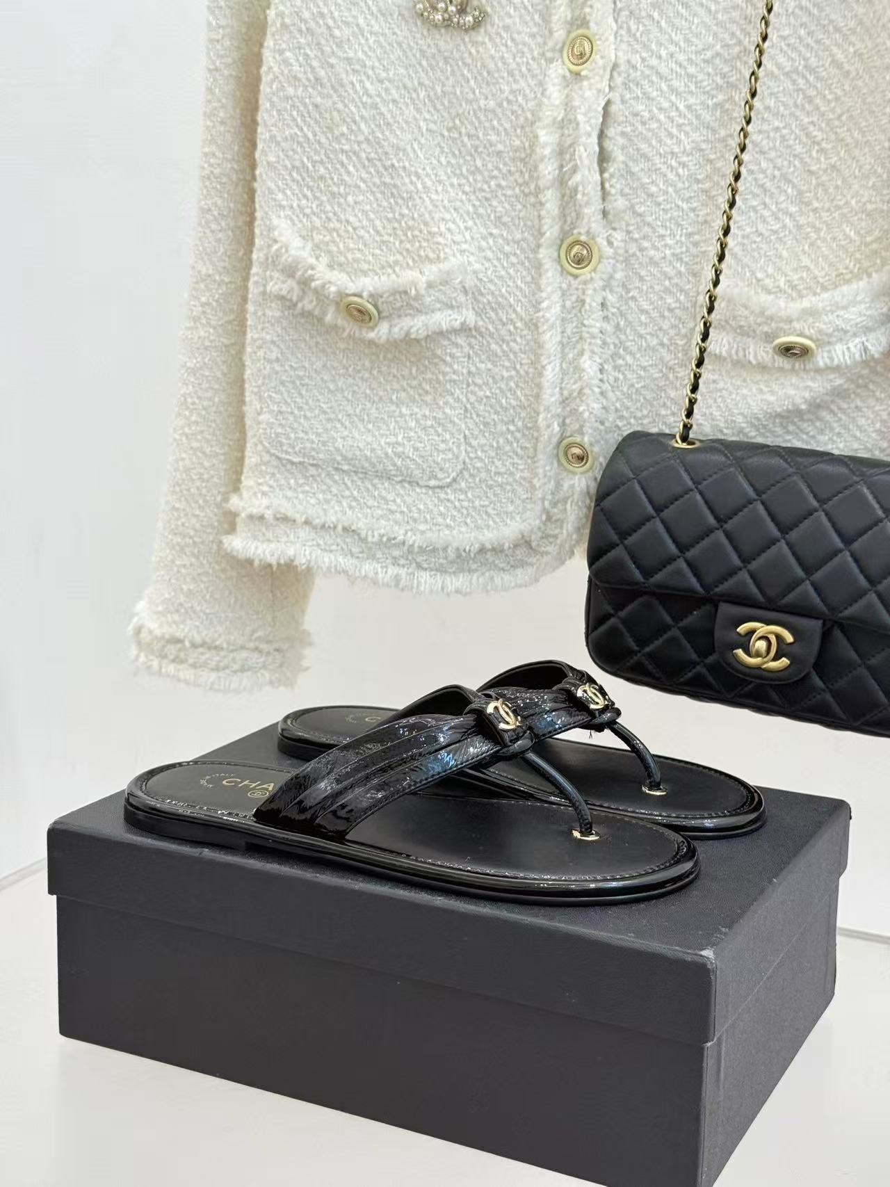 Chanel 2026 Flip-slop Sandal Black Lambskin