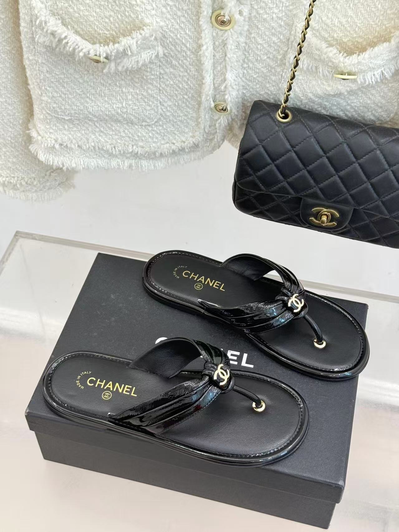 Chanel 2026 Flip-slop Sandal Black Lambskin