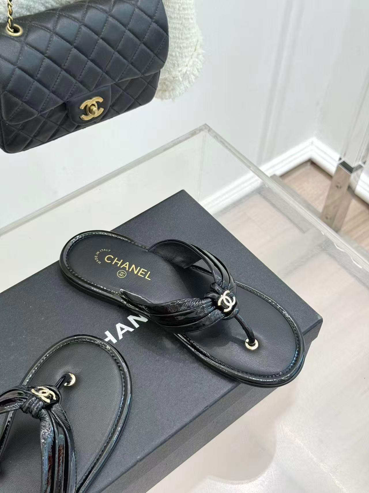 Chanel 2026 Flip-slop Sandal Black Lambskin