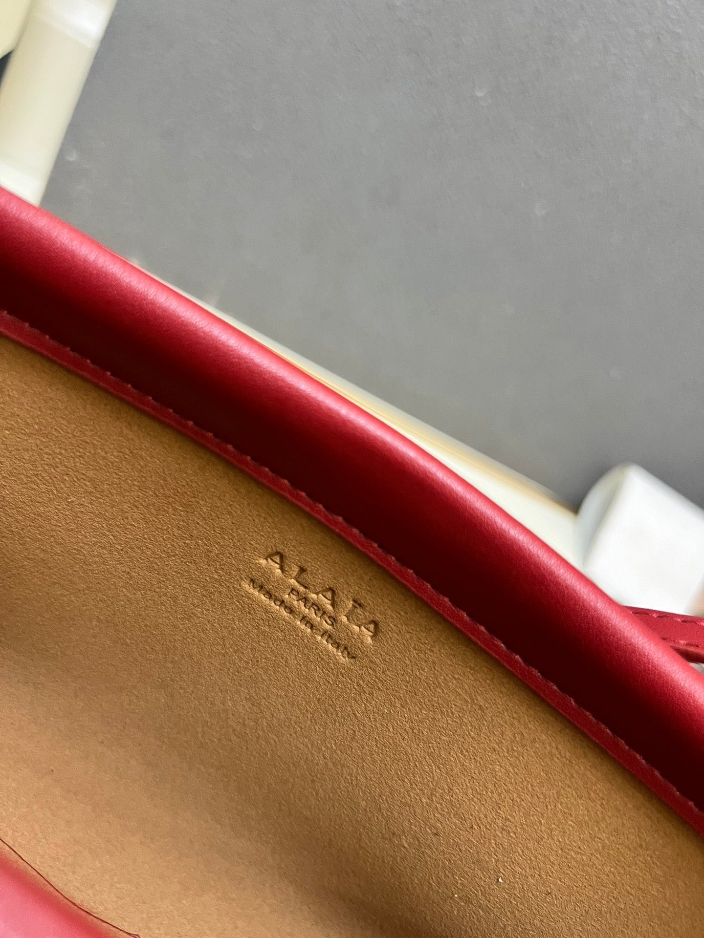 Alaia 2026 Le Click Medium Bag 25cm Red Leather