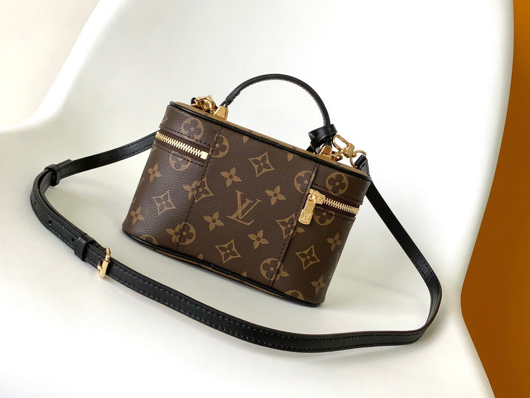 LV 2026 Vanity Chain Pouch Brown Black 19cm Monogram Canvas