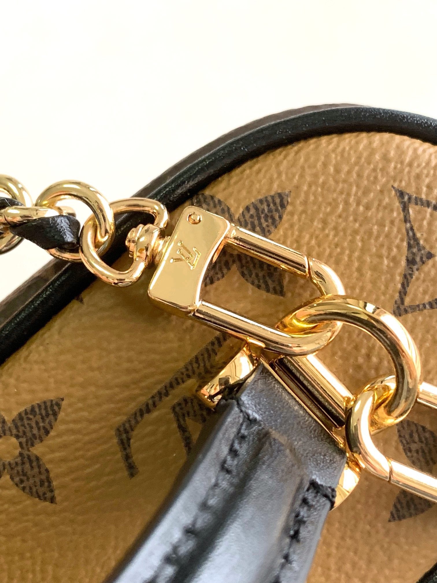 LV 2026 Vanity Chain Pouch Brown Black 19cm Monogram Canvas