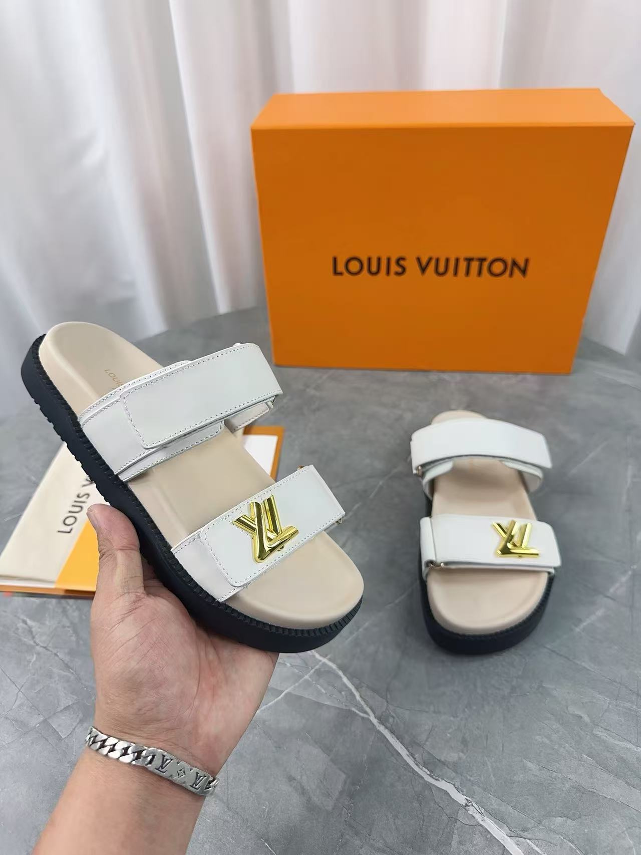 Louis Vuitton Sunset Flat Comfort Sandals White Cream Cowhide