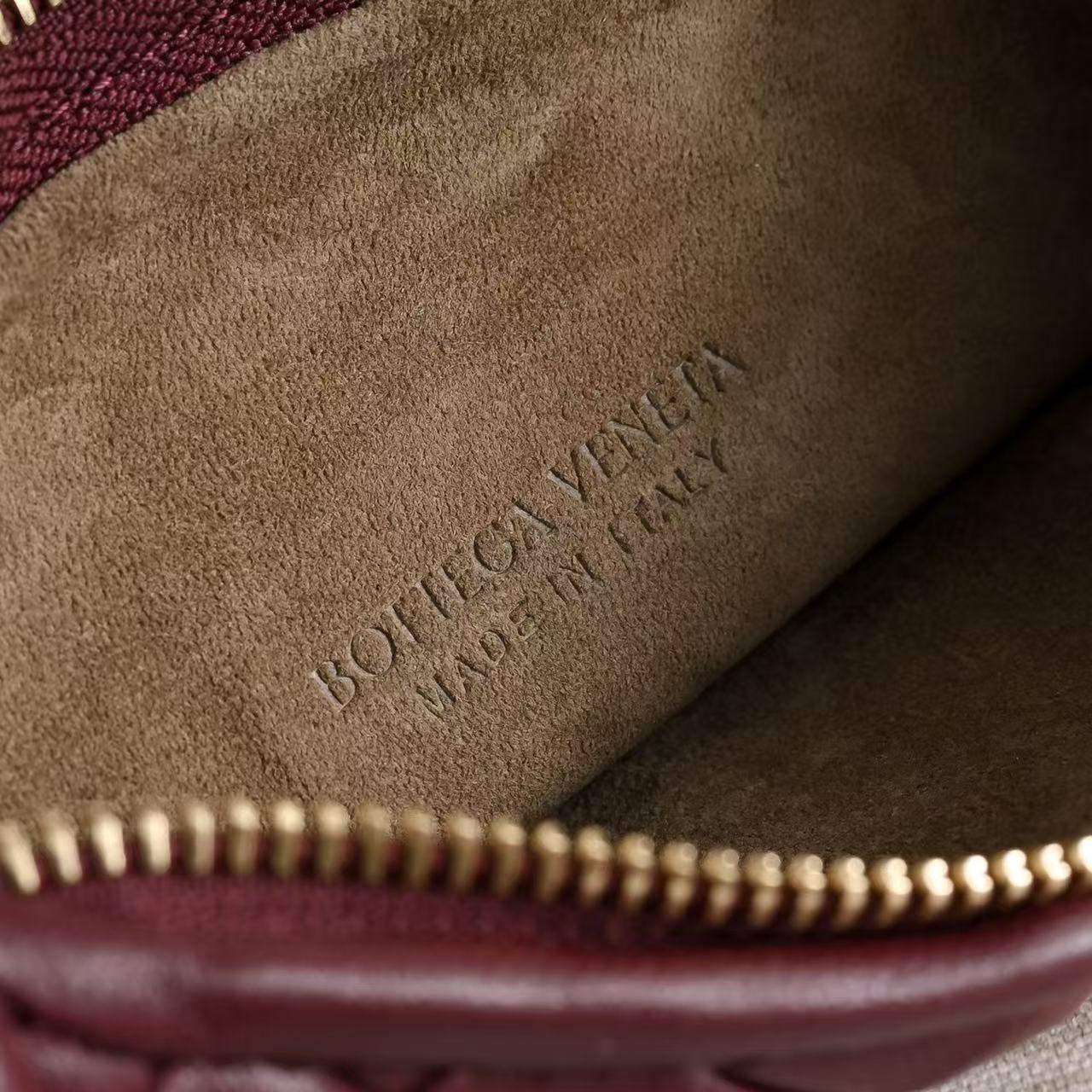 Bottga Veneta 2026 Bag 26cm Burgundy Lambskin