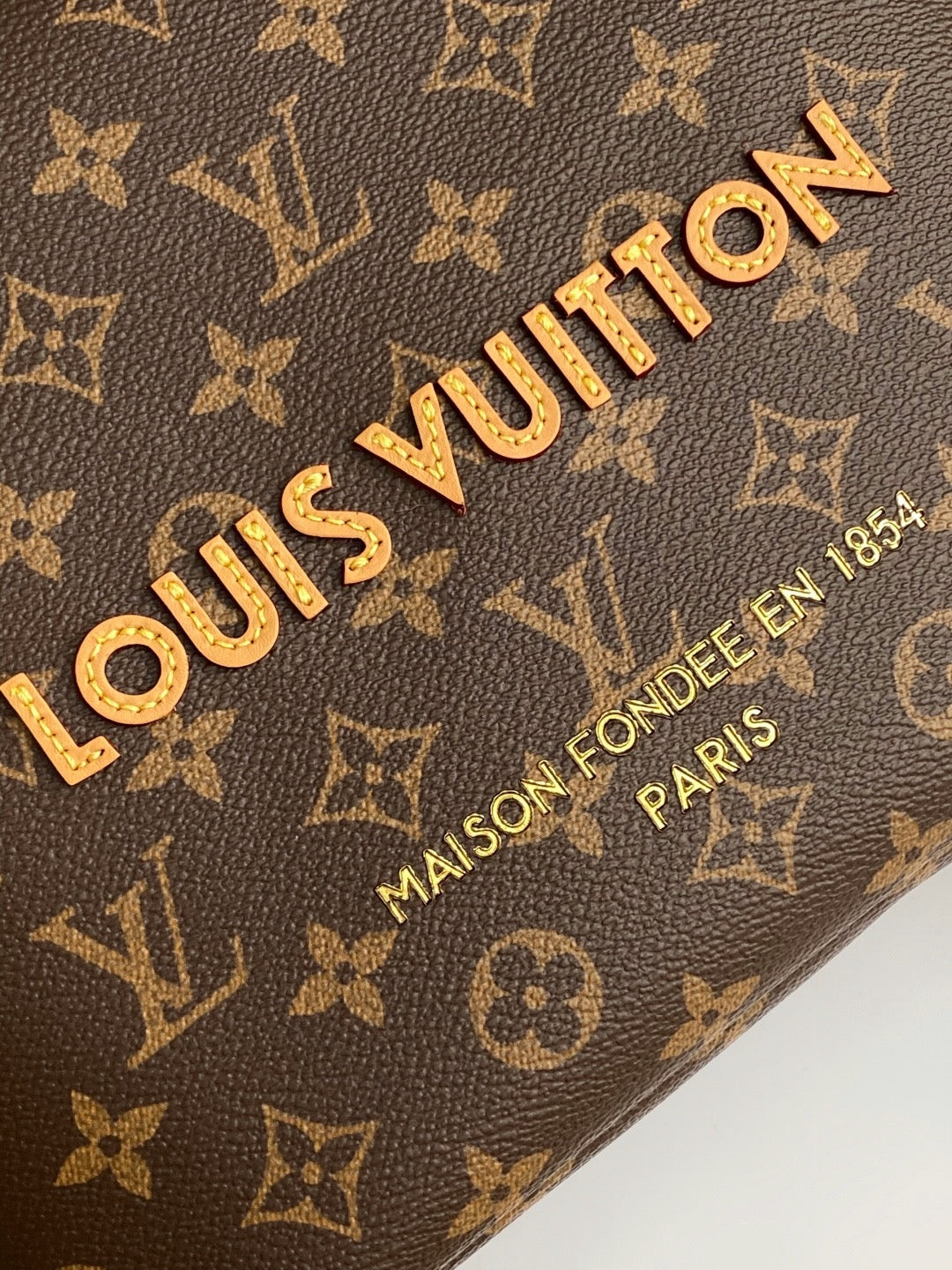 Louis Vuitton 2026 Shopper Tote Bag 25cm Brown Cowhide