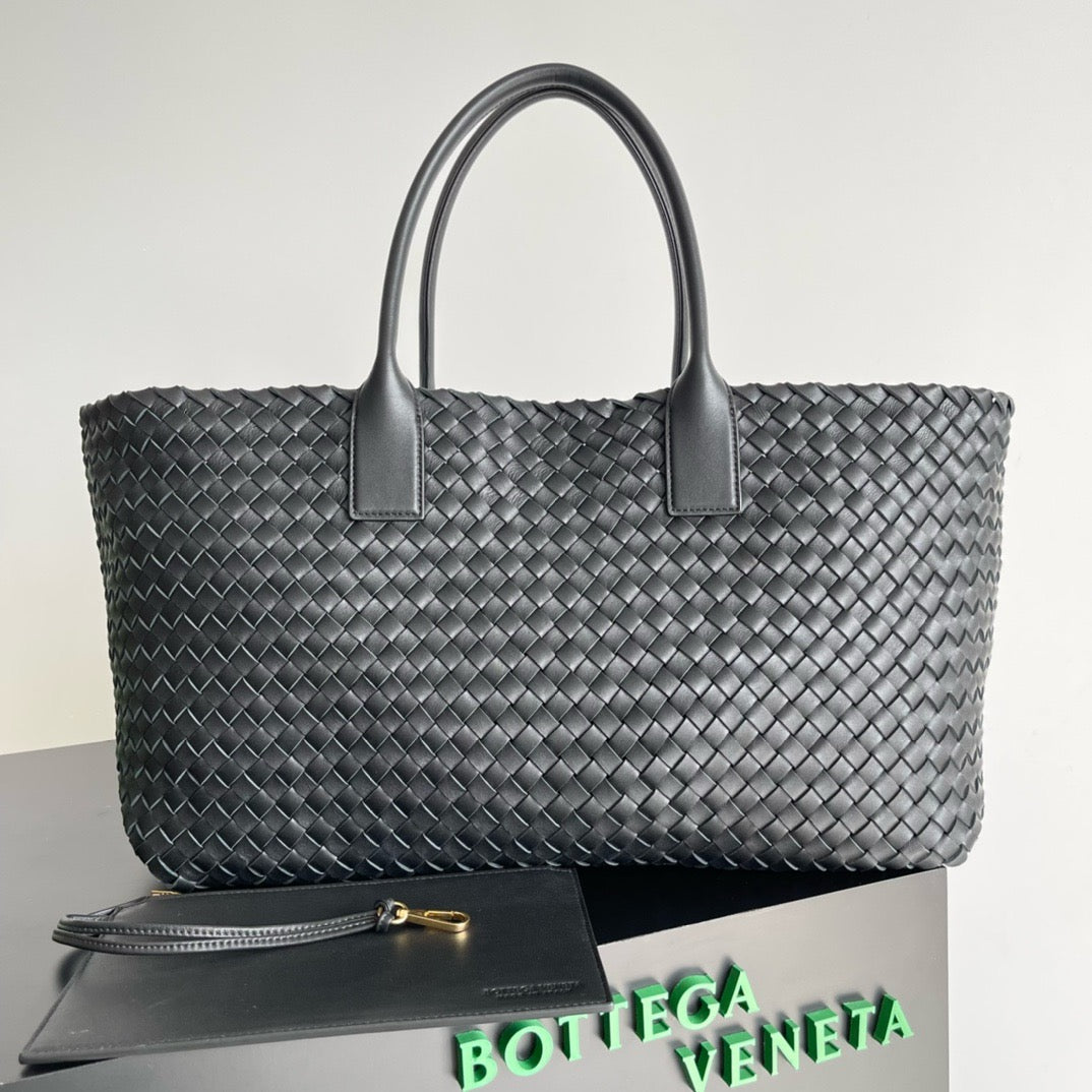 Bottega Veneta 2026 Cabat Tote Bag 51cm Black Lambskin