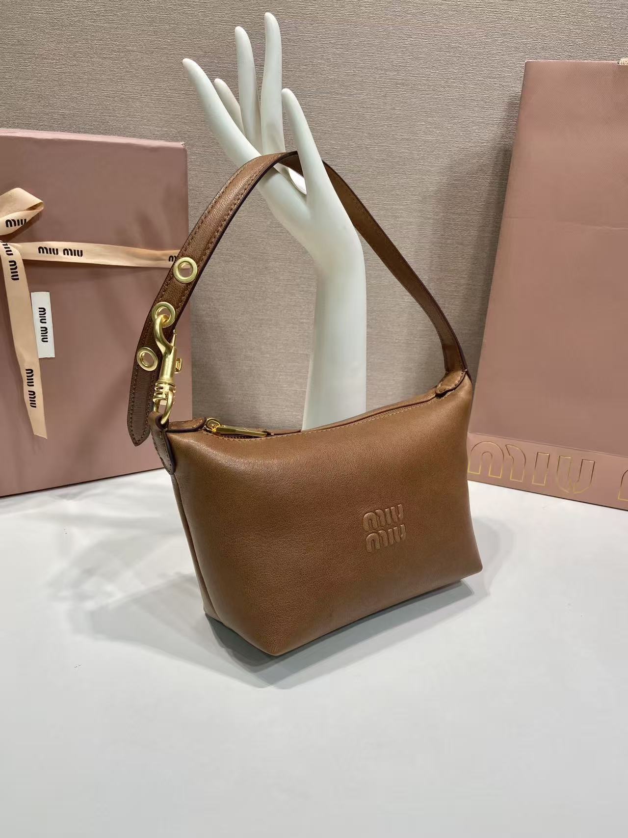 Miumiu 2026 Shoulder Bag 18.5cm Brown Nappa Leather