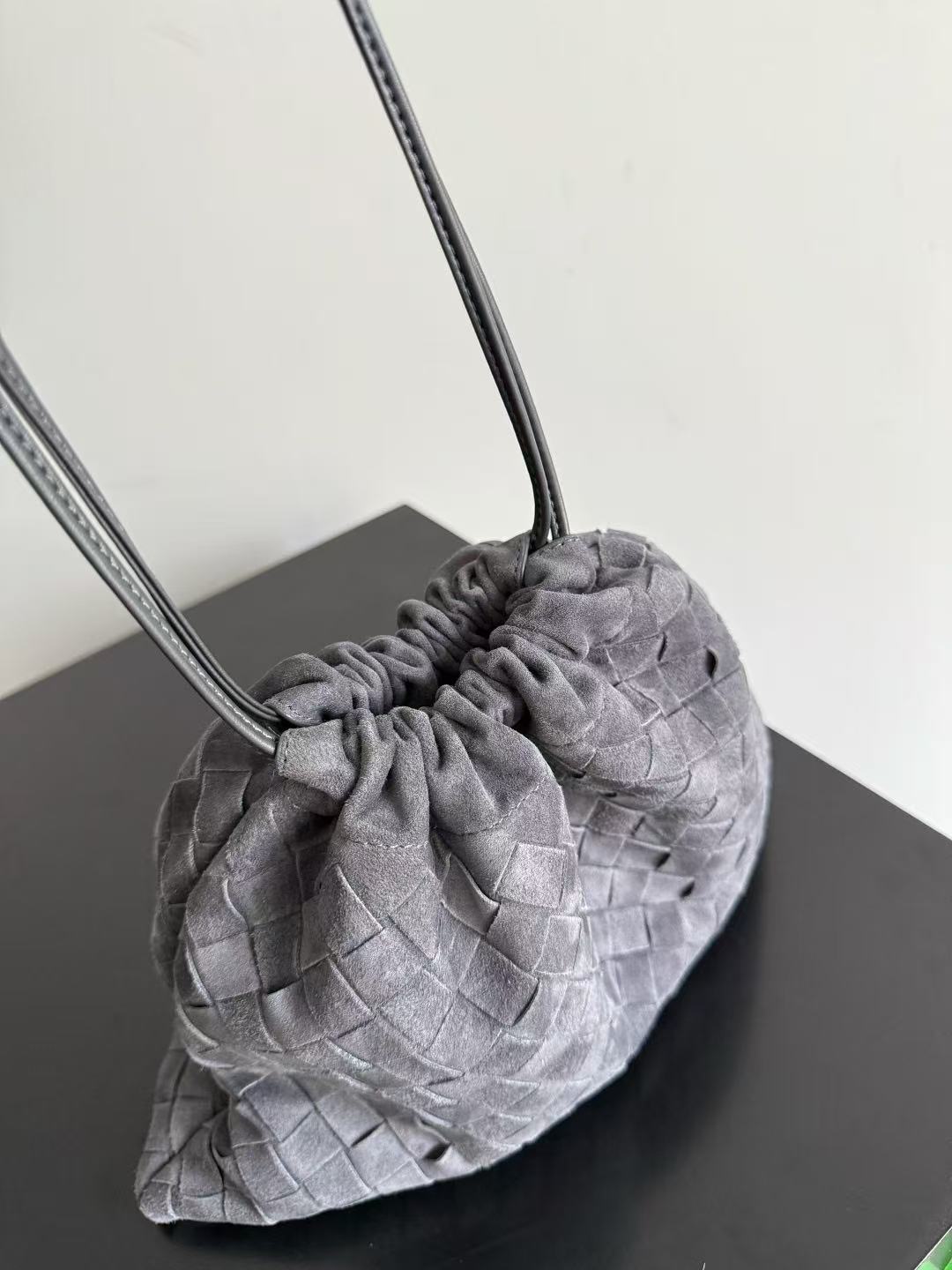 Bottega Veneta 2026 Dust Bag 32cm Gray Suede
