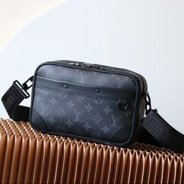 Louis Vuitton 2026 Alpha Messenger Bag 18.5cm Black Grey Monogram Eclipse Canvas