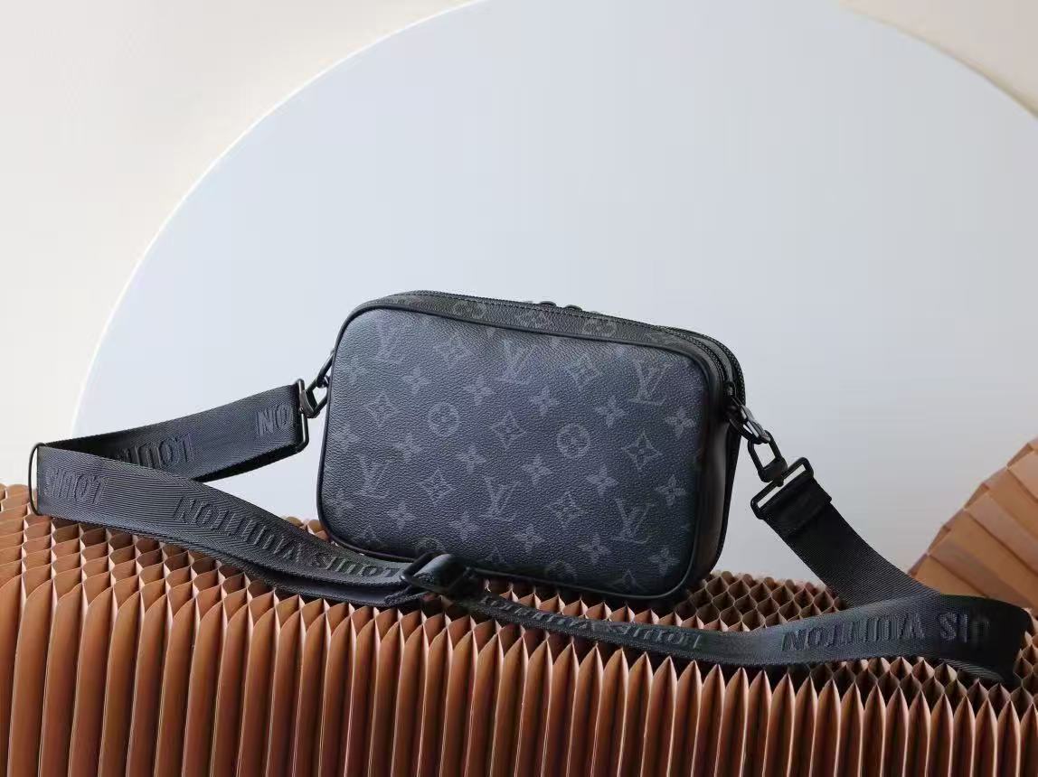 Louis Vuitton 2026 Alpha Messenger Bag 18.5cm Black Grey Monogram Eclipse Canvas