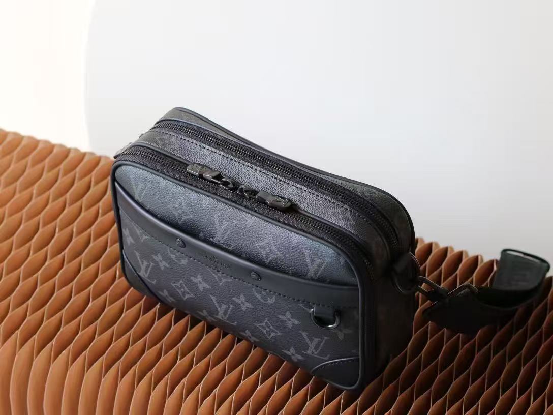 Louis Vuitton 2026 Alpha Messenger Bag 18.5cm Black Grey Monogram Eclipse Canvas
