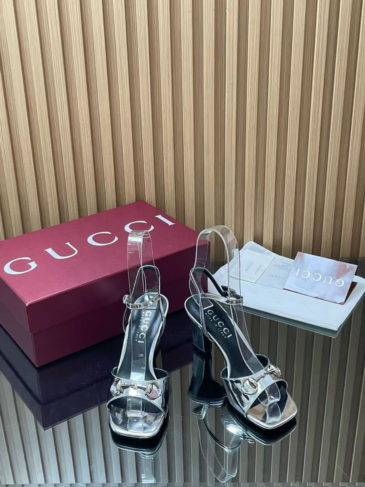 Gucci 2026 Signora Sandal 70mm Silver Leather