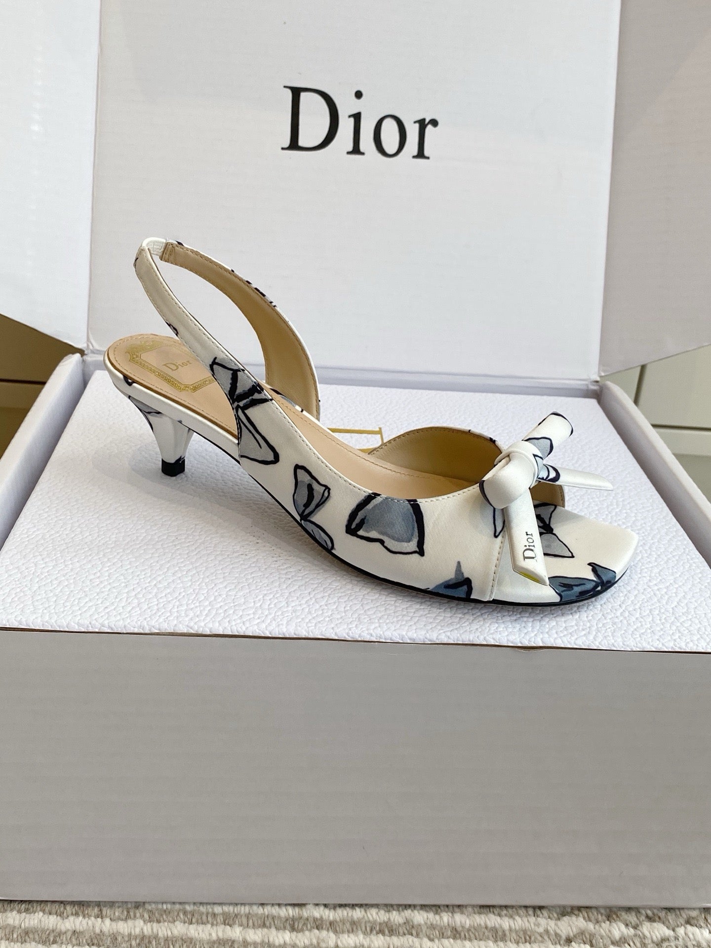 Dior 2026 Bow Sandal Lambskin 909652