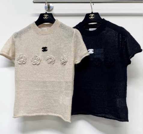 Chanel 2026 Floral Short Sleeve T-shirt Black and Beige Wool