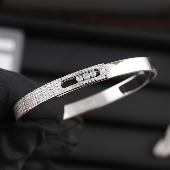 MOVE NOA PM PAVED DIAMOND BRACELET