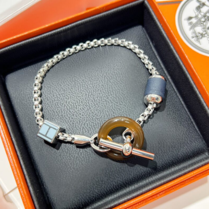 HM BLACK CIRCLE SILVER BRACELET